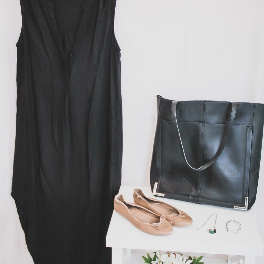Black Sleeveless Tunic, Size L